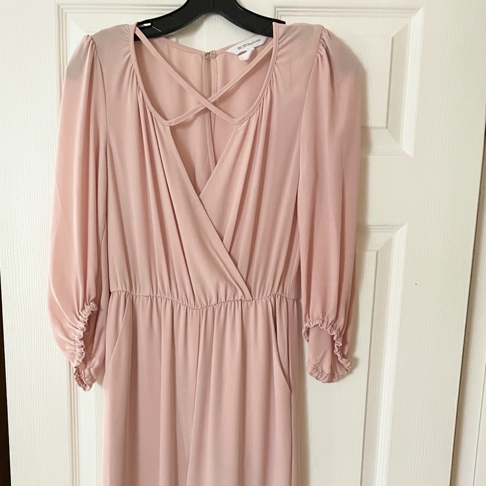 BCBG pale pink jumpsuit. Size XXS. Built in lining. Pockets. Very comfortable.